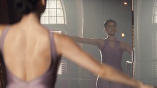 Lauren Holly - Tiny Pretty Things s01e04e06e07e09 (2020) actress a topless scene from the movie