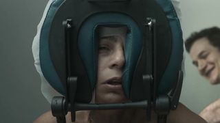 Maja Ostaszewska, Weronika Rosati, Agata Kulesza, Julia Frey - Never Gonna Snow Again (Sniegu juz nigdy nie bedzie) (2020) celeb a topless scene from the movie