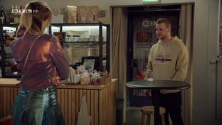 Iris Mareike Steen, Larissa Sophie Romer – Gute Zeiten, schlechte Zeiten e7147 (2020) celebrity sexy scene