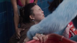 Martha Plimpton, Nathanya Alexander, Chase Sui Wonders - Genera+ion s01e04-05 (2021) celeb nude boobs scene