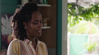 Sonia Rolland - Tropiques criminels s01 (2019) celebrity boobed scene