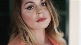 Desire more of Busty Model on Close-Up Cam