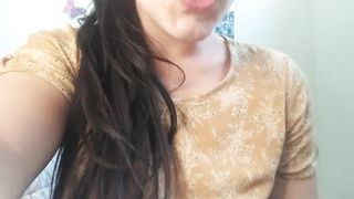 Capitulo two. LA VECINA DE ENFRENTE VIENE A MI CASA