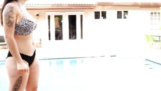 She likes to unwrap infront of the camera