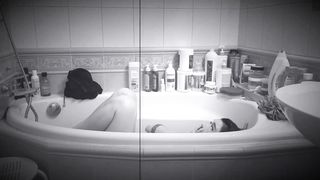 Jagoda Rall naked - Cztery pokoje - na opak wywrocone (2020)