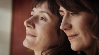 Naomi O'Taylor, Olivia Beck naked - Hunajaa (2020)