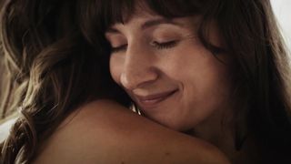 Naomi O'Taylor, Olivia Beck naked - Hunajaa (2020)