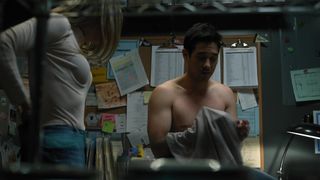 Annie Murphy sexy - Kevin Can Fuck Himself s01e05 (2021) Scene after sex. Dressed.