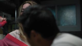 Annie Murphy sexy - Kevin Can Fuck Himself s01e05 (2021) Scene after sex. Dressed.