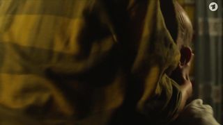Britta Hammelstein sexy - Heute stirbt hier Kainer (2021) hot sex scene