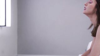 Camille Zenit hot porn - Noyee sous les paillettes (2021) gang bang censored movies scene