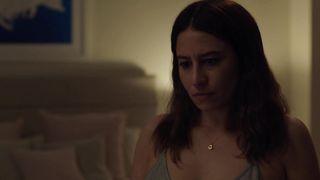 Ilana Glazer hot - False Positive (2021)