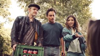 Janina Fautz, Katja Plodzistaya nackte - Die unheimliche Leichtigkeit der Revolution (2021) hot scenes