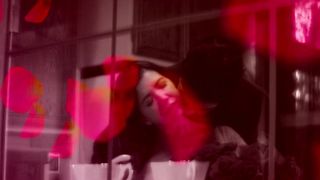 Michele Martin sexy - Howl (2021)