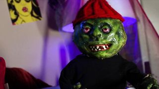 Paige Phillips, Johanna Rae, Naiia Lajoie - The Gingerweed Man Chapter 2 (2021) funny hot thriller, nude scene