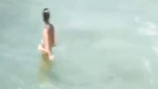 Nude female got humped on the beach, in the middle of the day and came