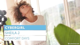 Hot ebony babe show us boobs and lusty pussy