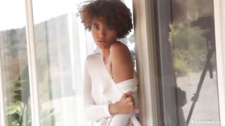 Hot ebony babe show us boobs and lusty pussy