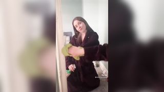 Wipe it down TikTok Nude Girl - Wipe it down Challenge Wipe it down