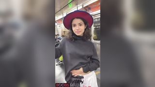 In the subway, a girl showed topless for Tiktok