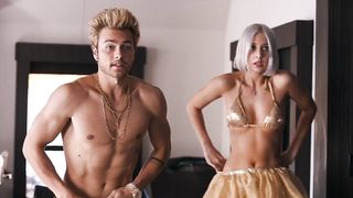 Addison Rae, Vanessa Dubasso hot nude scene - He's All That (2021)