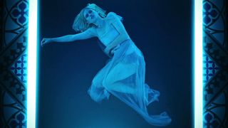 Carlson Young hot scene - The Blazing World (2021)