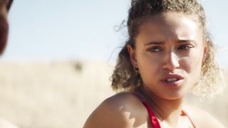 Ella-Rae Smith, Nell Barlow hot – Sweetheart (2021)