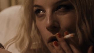 Ida Engvoll nude - Vitt skrap (2021)