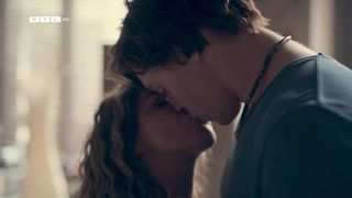 Sarah Mangione, Gamze Senol nude - Nihat - Alles auf Anfang (2021) Nude, Topless and Sex Scenes