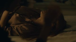 Jessica Chastain - Episodes From a Marriage s01e01 (2021) show topless video