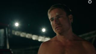 Wolke Hegenbarth, Kathrin von Steinburg nude - Toni, mannlich, Hebamme s01e05 (2021) show naked episode