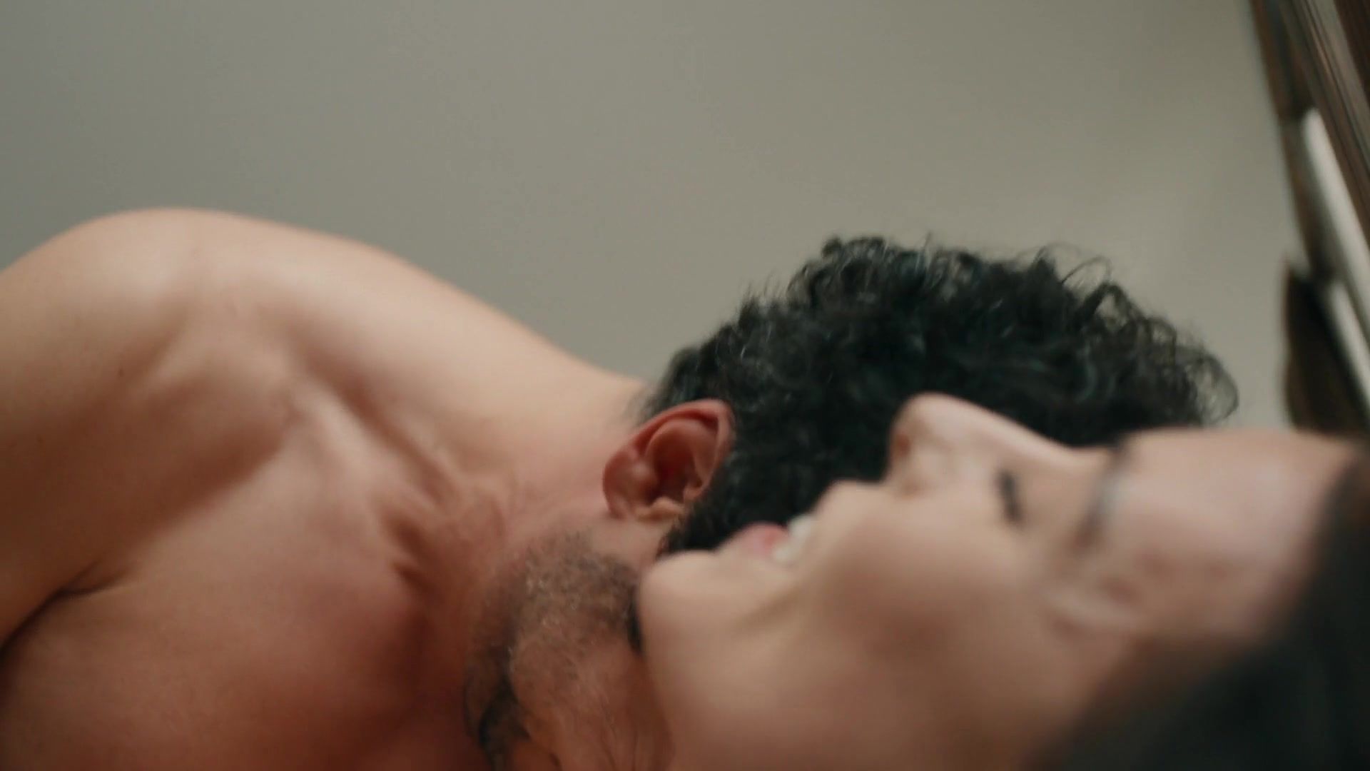 Leni Lehmann topless sex – Jerks s04e04 (2021) show Tv sexy cut scene