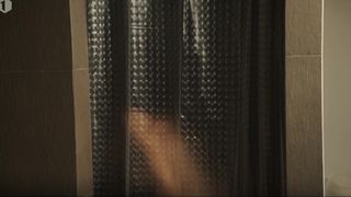 Lien de Graeve topless - Onder Vuur s01e01 (2021) show Tv Naked Short Episode