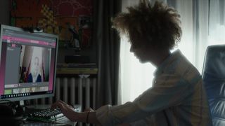 Salome Granelli, Anne Bouvet - Rebecca s01e01-02 (2021) show Tv topless video