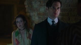 Lola Dubus topless - TN 1-3(2021) nude video