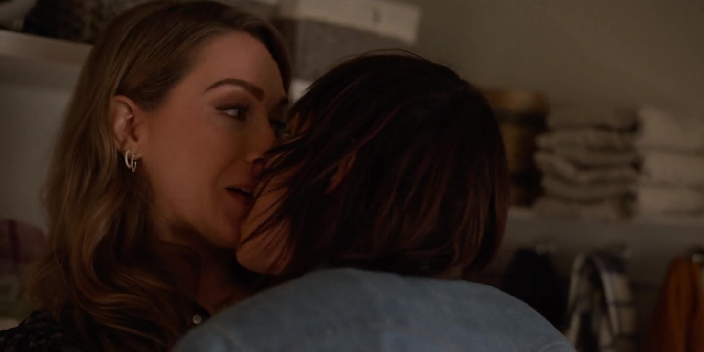 Katherine Moennig, Jacqueline Toboni – The L Word Generation Q s02e09 (2021) show Tv sexy cut scene