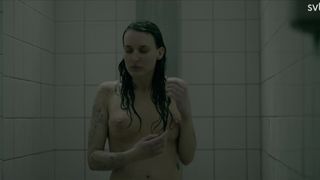 Josefin Asplund, Eva Melander hot - Snoanglar s01e01-05 (2021) show TV