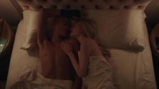 Emily Alyn Lind naked sex episode – Gossip Girl s01e03 (2021) show Tv