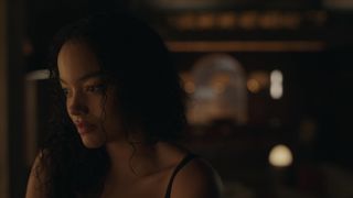 Emily Alyn Lind, Whitney Peak topless - Gossip Girl s01e01 (2021) show TV