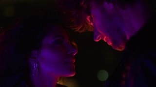 Sarah Shahi, Margaret Odette sexy - SL 1-1 (2021) show TV