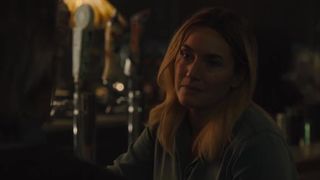 Kate Winslet sex scenet, Cailee Spaeny nude - Mare of Easttown s01e01-02 (2021) show series