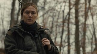 Kate Winslet sex scenet, Cailee Spaeny nude - Mare of Easttown s01e01-02 (2021) show series