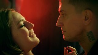 Isabelle Eidlen hot - Prestuplenie s02e06 (2021) show film video