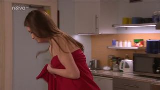 Veronika Mackova nude - Ulice e4023 (2021) show video