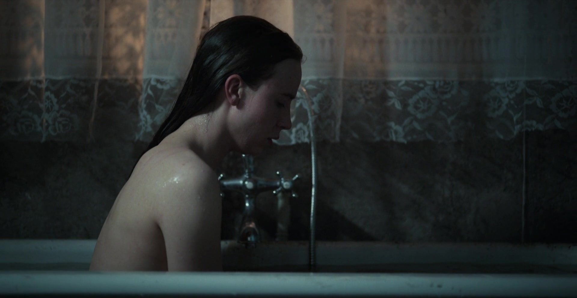 Here the best scenes are Iris Tanja Flygenring, Aliette Opheim topless - Ka...