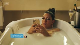 Jasmin Shakeri topless- Deadlines s01e04 (2021) show 720p