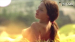 All Best Celebs Actress in Topless Episodes