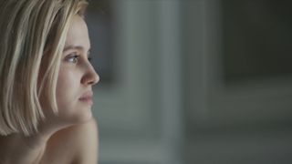 Julia Goldani Telles hot - The Girlfriend Experience s03e04 (2021) show TV