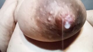 Swollen ample milk cans solo load breastmilk