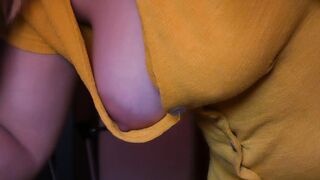 Caught the shot and zoomed in on the glimpse of a boob